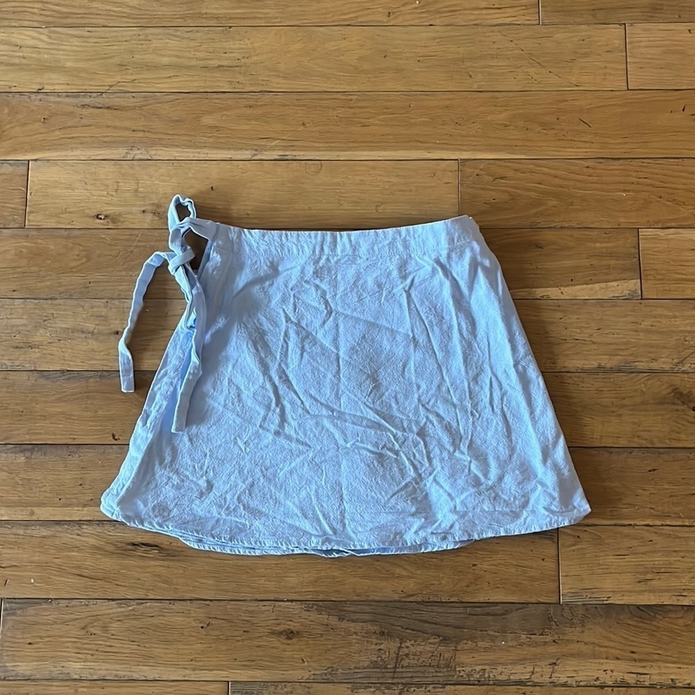 PRINCESS POLLY XX Size 4 baby blue wrap skirt